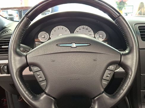 Used 2004 Ford Thunderbird image 23