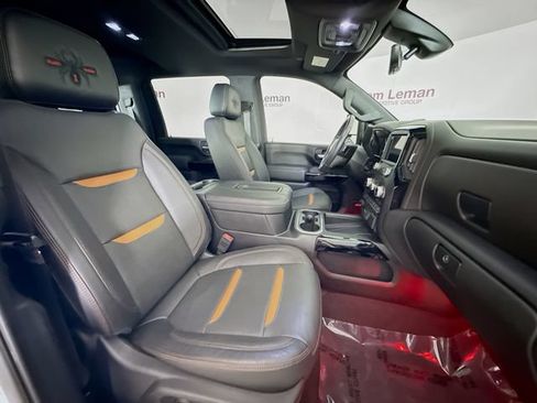 Used 2020 GMC Sierra 2500 AT4 w/ AT4 Premium Package AWD/4WD image 30