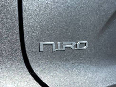 Used 2023 Kia Niro Wind FWD image 10