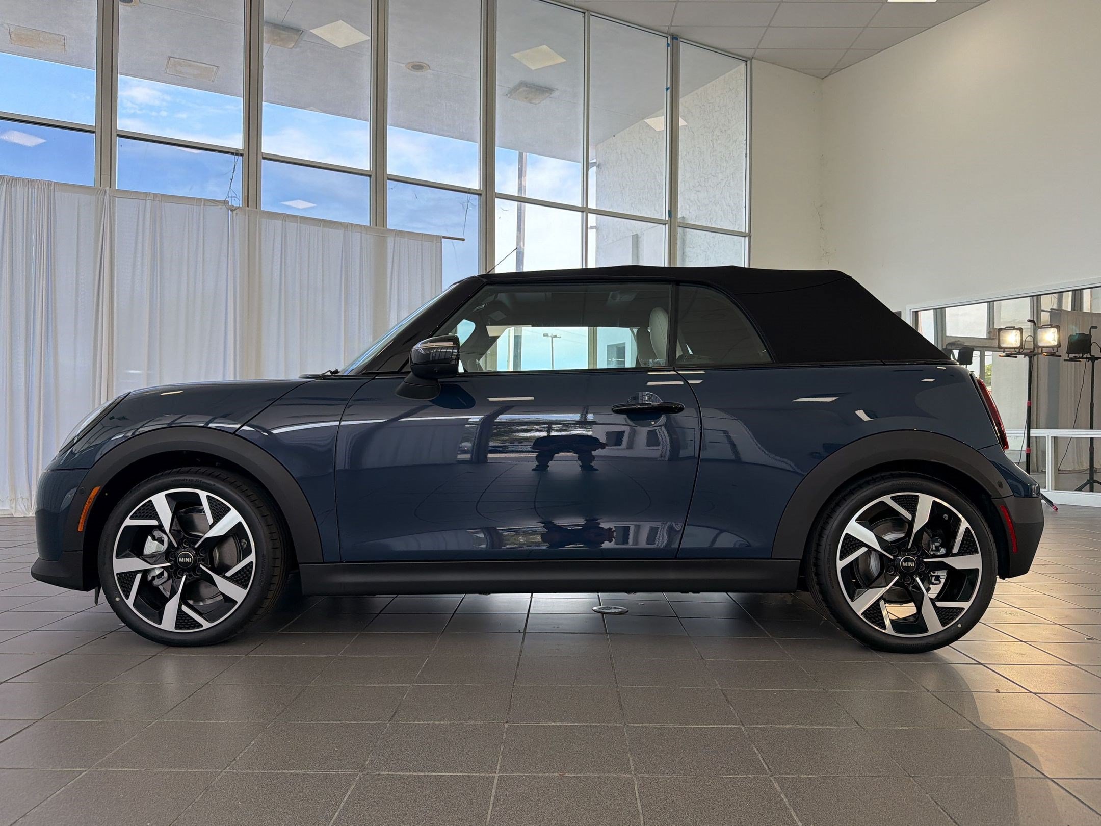 New 2026 MINI Cooper S FWD image 2