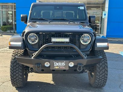 Used 2025 Jeep Gladiator Willys