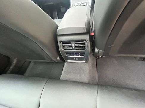 Used 2025 BMW 330i Sedan image 37