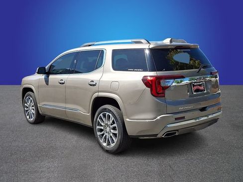 Used 2022 GMC Acadia Denali w/ Denali Ultimate Package FWD image 6