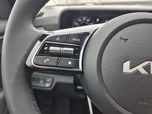 New 2026 Kia Seltos EX image 17