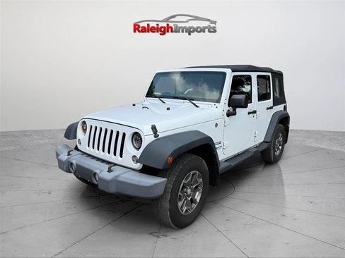 Used 2017 Jeep Wrangler Unlimited Sport w/ Max Tow Package AWD/4WD image 4
