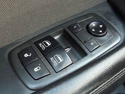 Used 2018 Dodge Challenger SXT w/ Blacktop Package image 22