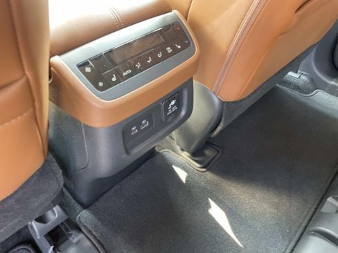 Used 2025 Nissan Pathfinder Platinum w/ Cargo Package AWD/4WD image 11