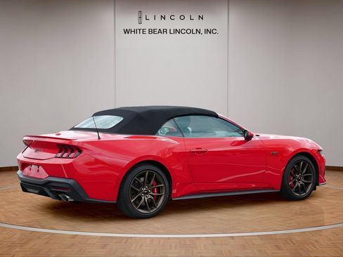 Used 2025 Ford Mustang GT Premium RWD image 5