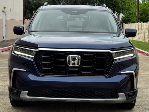 Used 2023 Honda Pilot Elite image 7
