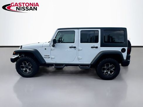 Used 2018 Jeep Wrangler Unlimited Sport S AWD/4WD image 5