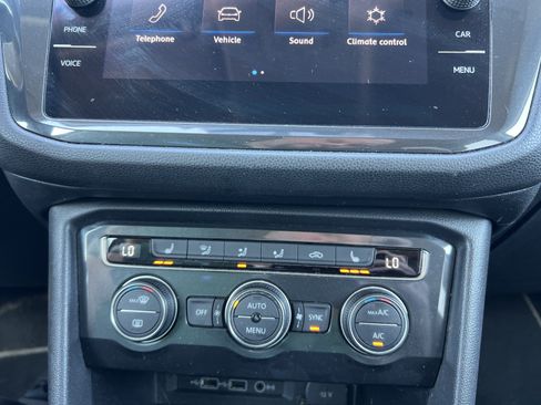 Used 2019 Volkswagen Tiguan SE AWD/4WD image 4