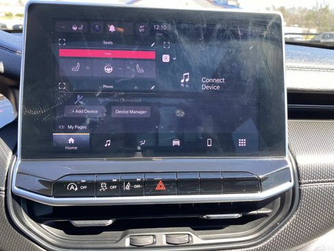 Certified 2022 Jeep Compass Altitude w/ Sun and Sound Group AWD/4WD image 13