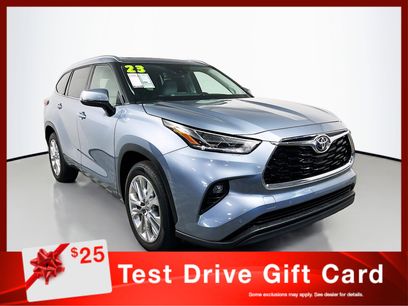 Used 2023 Toyota Highlander Limited