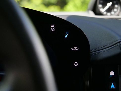 Used 2020 Porsche Taycan Turbo / Performance Package / image 11