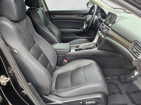 Used 2019 Honda Accord Touring image 20