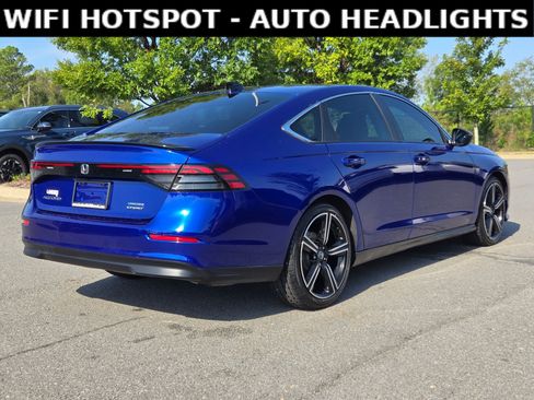 Used 2024 Honda Accord Sport image 7