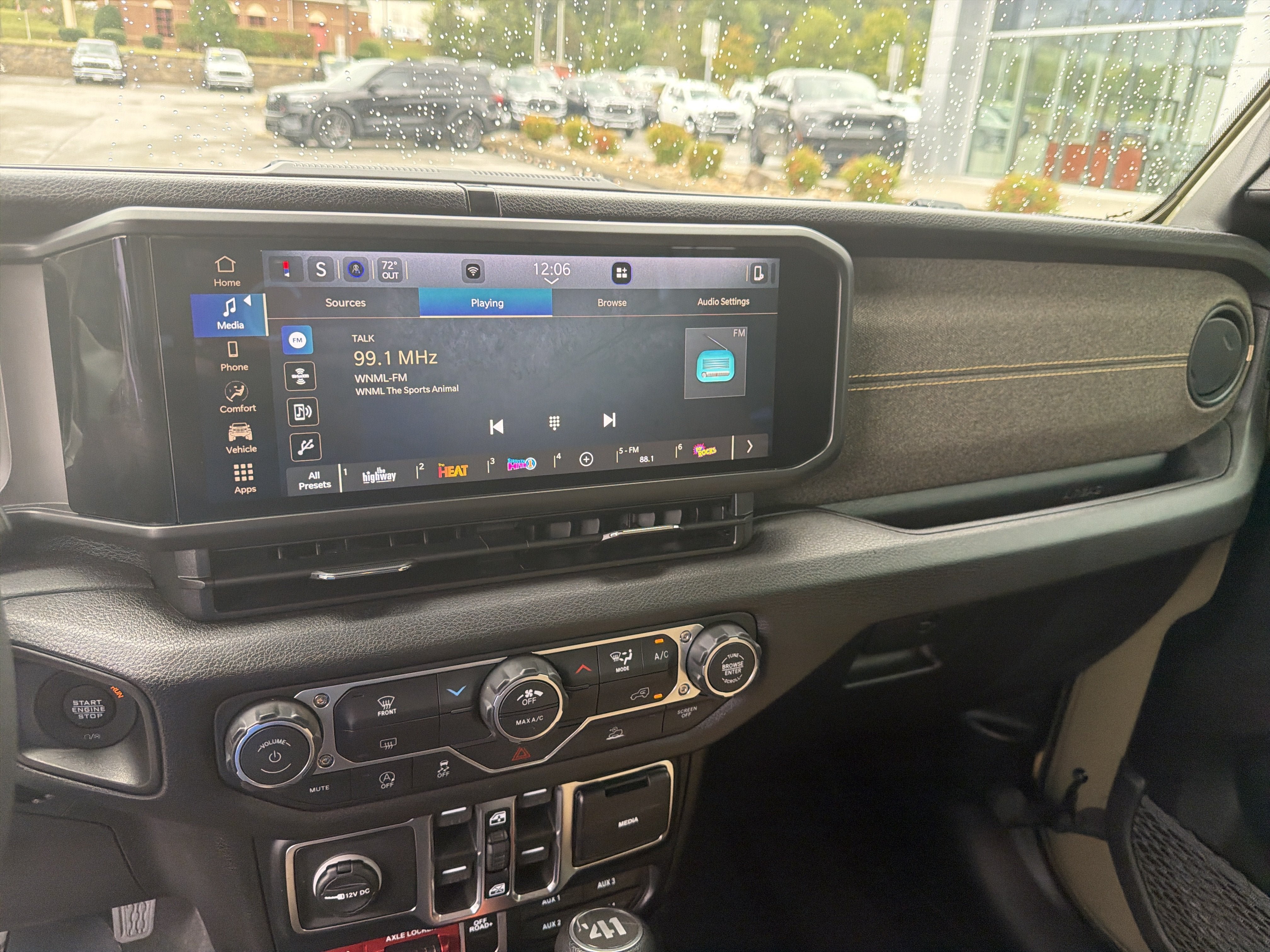 Used 2026 Jeep Wrangler Unlimited Sport AWD/4WD image 33