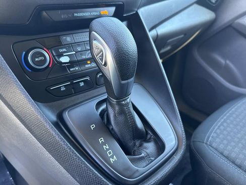 Used 2020 Ford Transit Connect XLT image 35