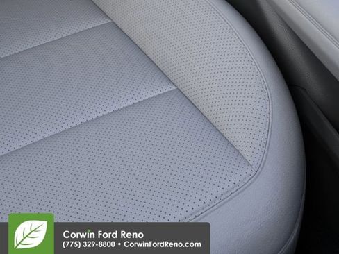 New 2026 Ford Explorer Platinum w/ LUX Leather Package AWD/4WD image 18