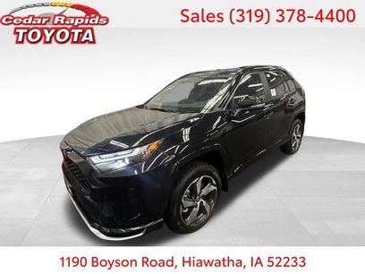 New 2025 Toyota RAV4 SE