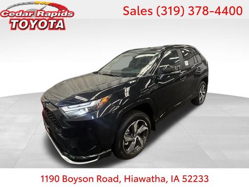 New 2025 Toyota RAV4 SE image 1