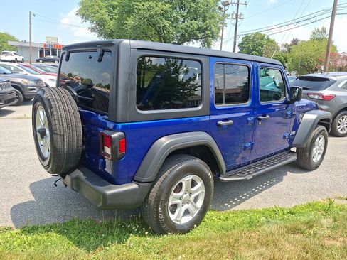 Used 2018 Jeep Wrangler Unlimited Sport S AWD/4WD image 6