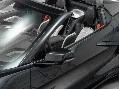 Used 2023 Chevrolet Corvette Stingray Premium Conv w/ Z51 Performance Package RWD image 36