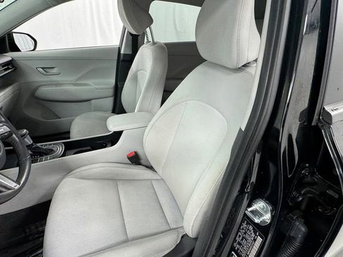 Used 2025 Hyundai Kona SEL FWD image 10