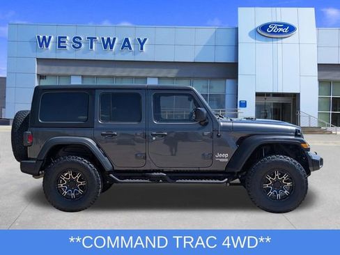 Used 2019 Jeep Wrangler Unlimited Sport S image 2
