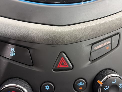 Used 2016 Chevrolet Trax LS FWD image 19