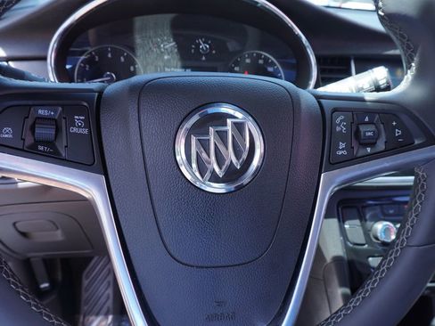 Used 2020 Buick Encore Preferred FWD image 17