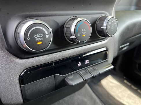Used 2022 RAM 1500 Tradesman AWD/4WD image 38