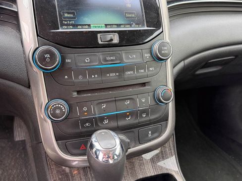 Used 2015 Chevrolet Malibu LT w/ Power Convenience Package FWD image 21