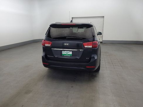 Used 2015 Kia Sedona EX FWD image 7
