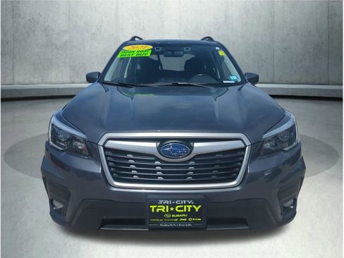 Used 2021 Subaru Forester Premium AWD/4WD image 11