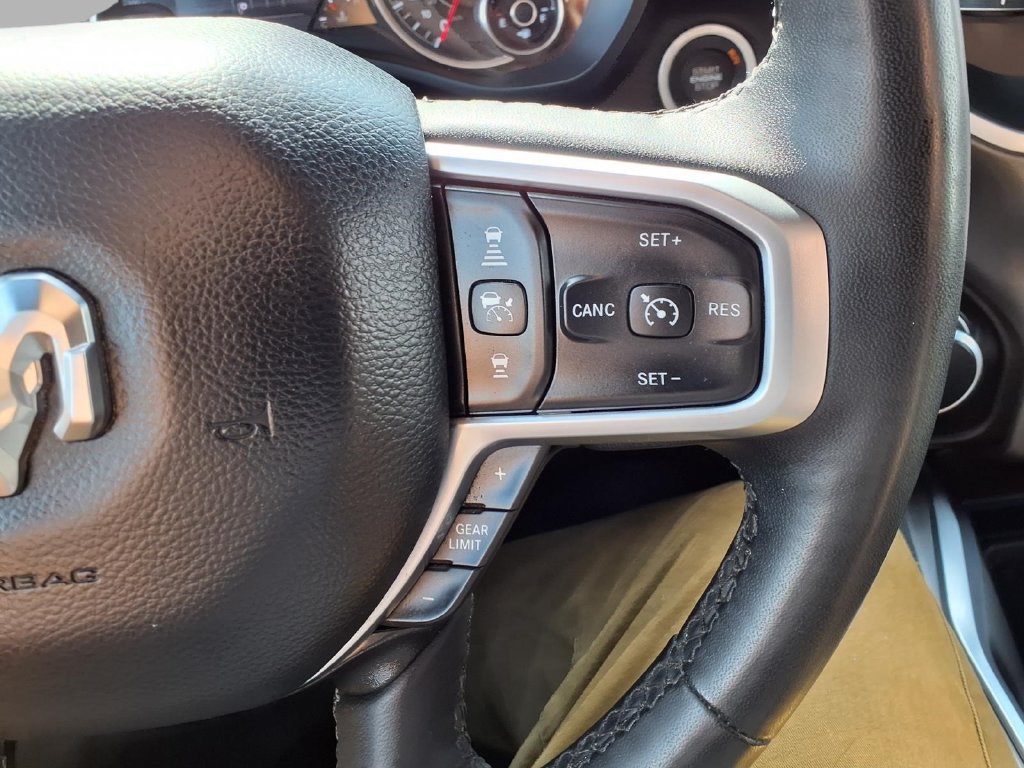 Used 2025 RAM 1500 Big Horn AWD/4WD image 14