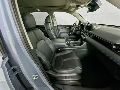 Used 2023 Honda Pilot Touring image 33