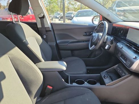 Used 2024 Hyundai Kona SEL w/ Convenience Package image 36