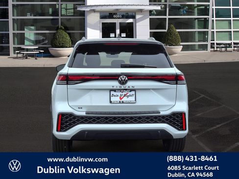 New 2026 Volkswagen Tiguan SE R-Line FWD image 5