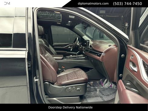 Used 2023 Cadillac Escalade V image 20
