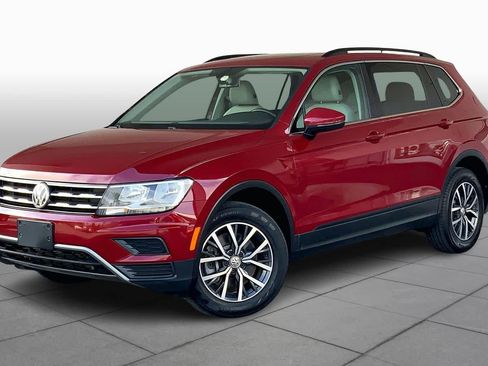 Used 2019 Volkswagen Tiguan SE w/ Panoramic Sunroof Package AWD/4WD image 1