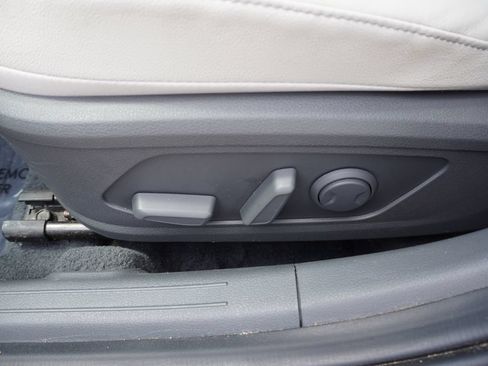 Used 2023 Hyundai Sonata Limited FWD image 23
