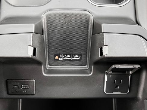 Used 2025 GMC Sierra 3500 Denali Ultimate image 30