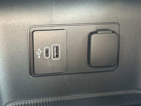 New 2026 Ford Explorer Active image 30