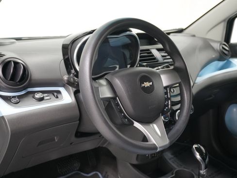 Used 2016 Chevrolet Spark LT image 9