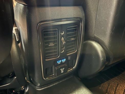 Used 2019 Jeep Grand Cherokee Limited AWD/4WD image 21