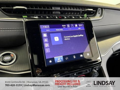 New 2025 Jeep Grand Cherokee Altitude AWD/4WD image 39