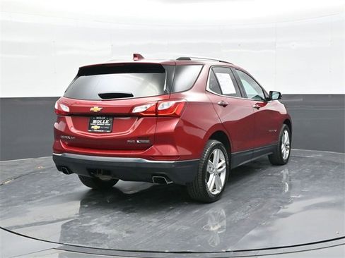Used 2018 Chevrolet Equinox Premier image 6