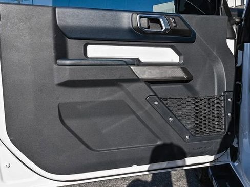 Used 2023 Ford Bronco Outer Banks image 19