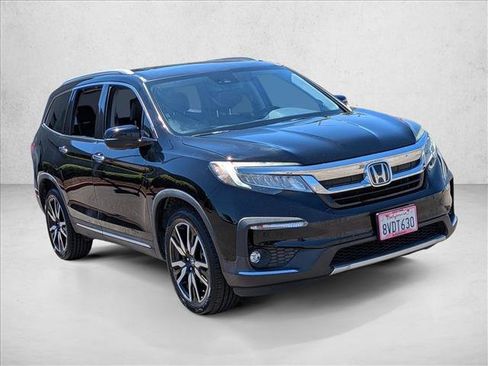 Used 2020 Honda Pilot Elite image 3